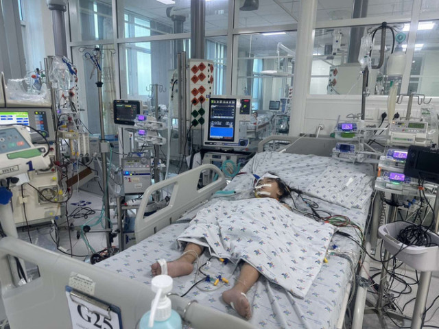 TP. Hồ Chí Minh: Bệnh viện Nhi Đồng Thành phố điều trị cho bệnh nhi mắc tay chân miệng biến chứng suy hô hấp tuần hoàn tổn thương tim