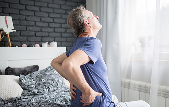 Mối liên hệ giữa mất ngủ và đau lưng dưới
