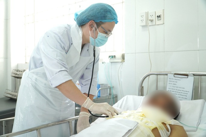 TP. Hồ Chí Minh: 3 người bị bỏng nặng toàn thân khi câu cá gần đường dây điện phải nhập viện cấp cứu