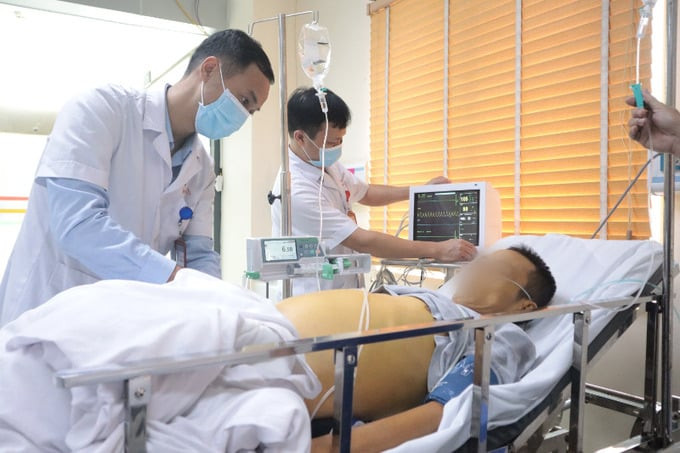 Cấp cứu ngoại viện giúp người bệnh qua cơn nguy hiểm