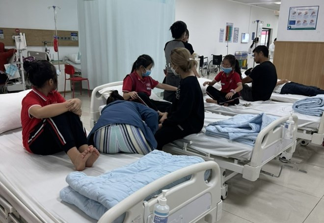 Đắk Lắk: Nhiều học sinh ở TP. Buôn Ma Thuột có dấu hiệu ngộ độc thực phẩm