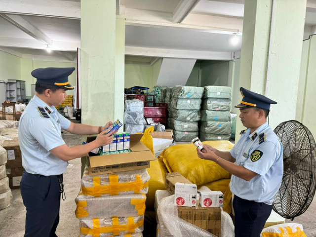Phú Yên phát hiện lượng lớn bột tăng lực, thực phẩm chức năng do nước ngoài sản xuất, không rõ nguồn gốc xuất xứ