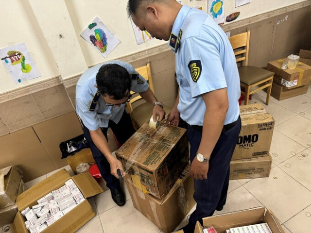 TP. Hồ Chí Minh phát hiện thu giữ trên 22.000 sản phẩm vi phạm khi kiểm tra 5 cơ sở kinh doanh thuốc tân dược