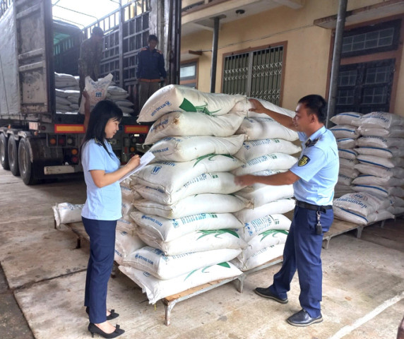 Quảng Trị xử phạt 1 cá nhân 75 triệu đồng do kinh doanh đường cát nhập lậu
