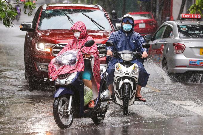 Dự báo thời tiết ngày 24/11: Bắc Bộ và Thanh Hóa có mưa vài nơi, trưa chiều trời nắng