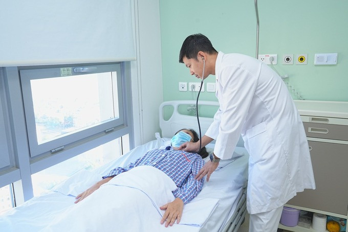 Hà Nội: Cấp cứu thành công cô gái 17 tuổi bị tổn thương phế quản rất phức tạp do tai nạn giao thông