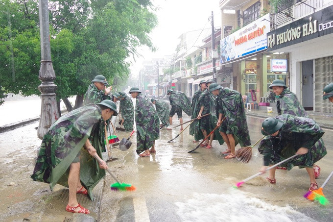 Thừa Thiên Huế triển khai các biện pháp phòng, chống dịch bệnh và vệ sinh môi trường trong và sau mưa lũ