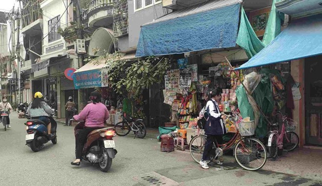 Sở Giáo dục và Đào tạo Hải Phòng thông tin liên quan đến học sinh nhà trường ăn kẹo ngoài cổng trường bị ngộ độc
