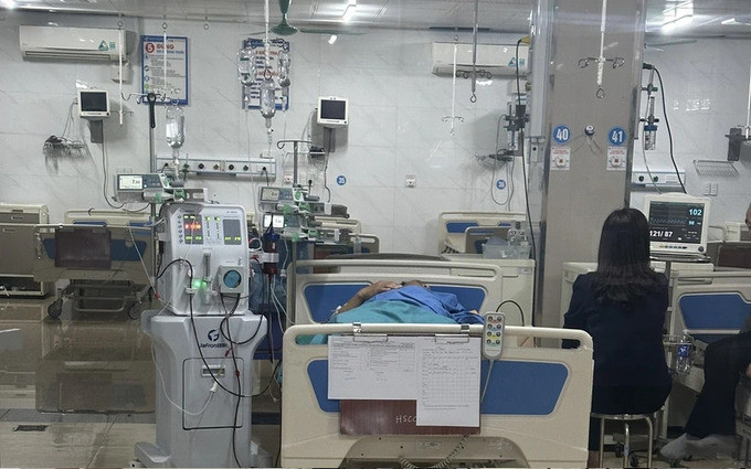 Phú Thọ: Cứu sống nam bệnh nhân tăng mỡ máu, viêm tụy cấp nhờ phương pháp lọc máu hấp phụ