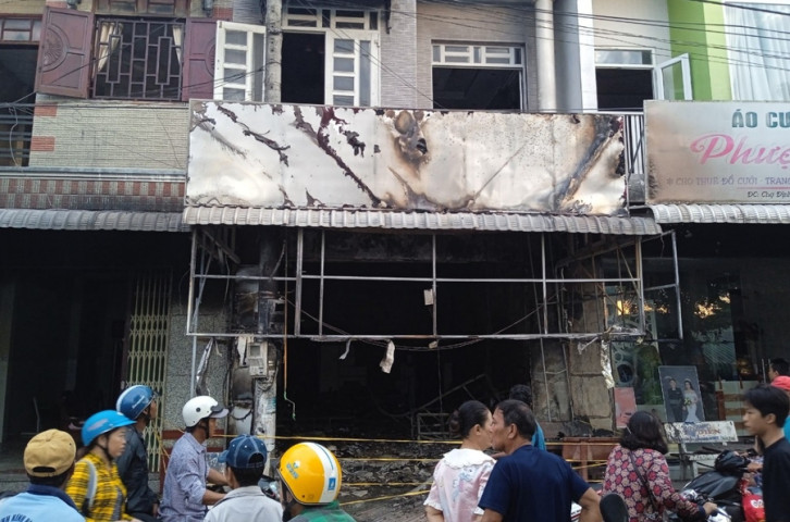 Kiên Giang xảy ra cháy lớn tại cửa hàng điện thoại di động, thiêu rụi nhiều tài sản