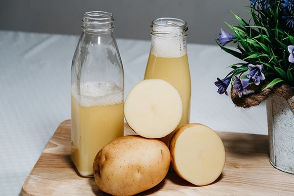 Những lợi ích làm đẹp từ nước ép khoai tây