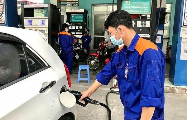 Giá xăng tăng từ 15h chiều hôm nay ngày 21/12