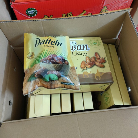 Lào Cai tạm giữ 48 thùng carton trái cây, kẹo trái cây không có nguồn gốc, xuất xứ