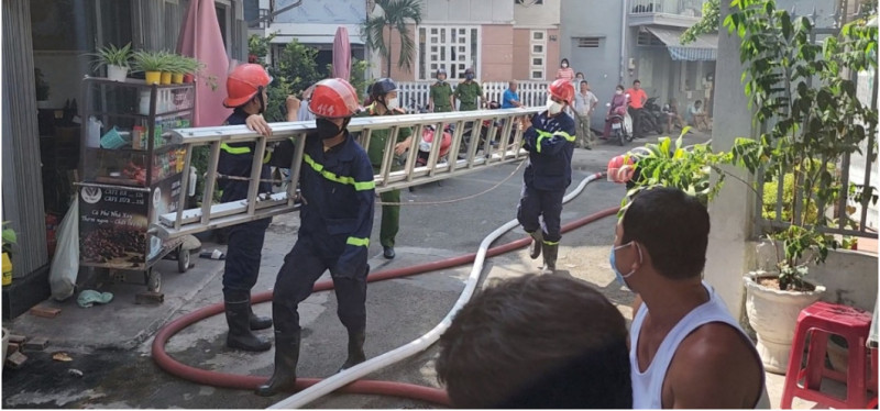 TP. Hồ Chí Minh xảy ra vụ cháy nhà dân khiến nhiều tài sản bị thiêu rụi