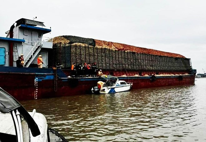 Quảng Ninh: Ba người trong cùng một gia đình bị ngạt khí tử vong trên tàu