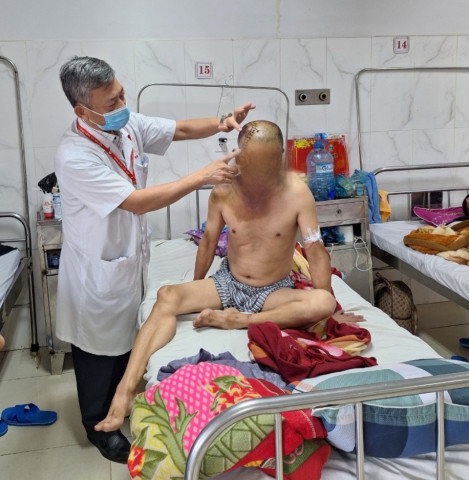 Đắk Lắk cấp cứu thành công một bệnh nhân chấn thương sọ não nặng do bị ném đá
