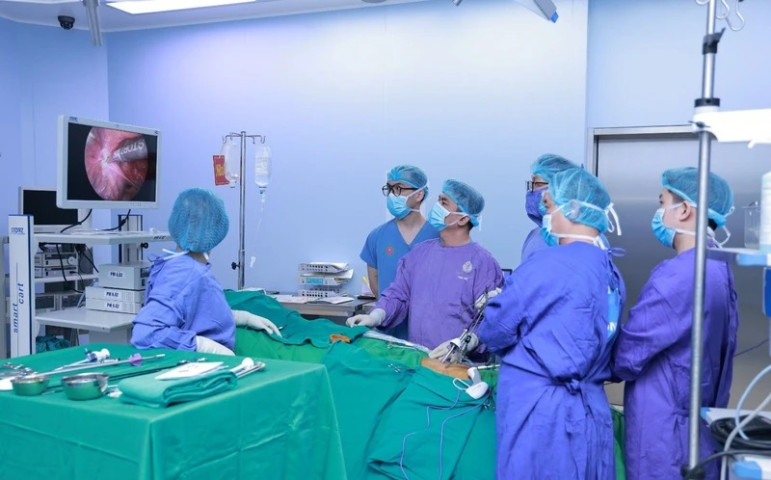 Điều trị thành công bệnh nhân nam, mắc hội chứng Zinner bằng phẫu thuật nội soi ổ bụng cắt túi tinh