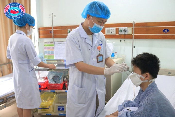 Hải Phòng: Bé trai 12 tuổi nhập viện với tình trạng tổn thương vùng mặt do bị chó cắn