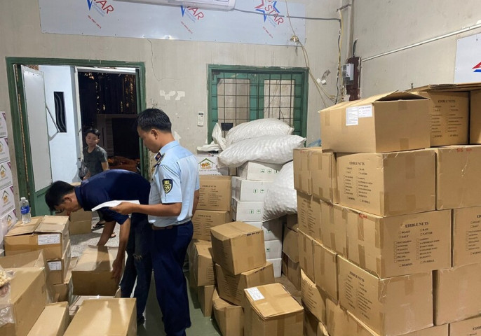 TP. Hồ Chí Minh tăng cường công tác kiểm tra, kiểm soát các mặt hàng thuộc lĩnh vực an toàn thực phẩm phục vụ lễ Tết