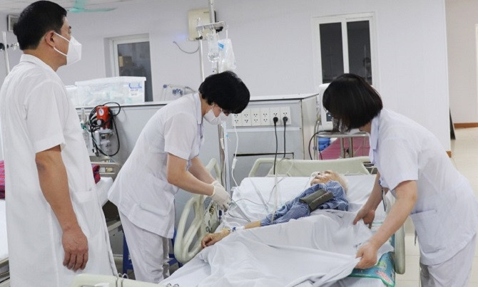 Hà Nội triển khai phong trào “Xây dựng cơ sở y tế xanh – sạch – đẹp và giảm thiểu chất thải nhựa năm 2024