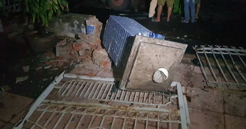 Sơn La: Một bé gái đã tử vong thương tâm sau khi bị cánh cổng nhà hàng xóm đổ đè vào người