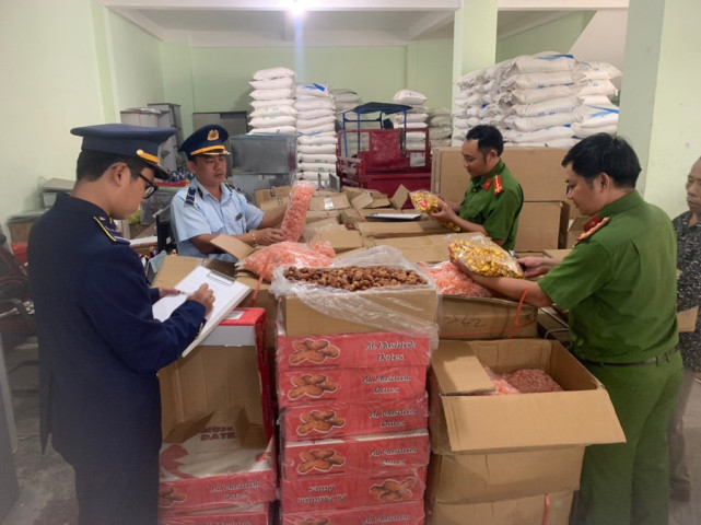 Phú Yên kiểm tra, phát hiện 2.670 kg thực phẩm các loại không rõ nguồn gốc xuất xứ