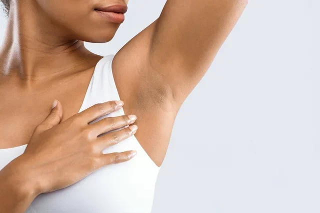Nguyên nhân, cách ngăn ngừa và điều trị dị ứng nách