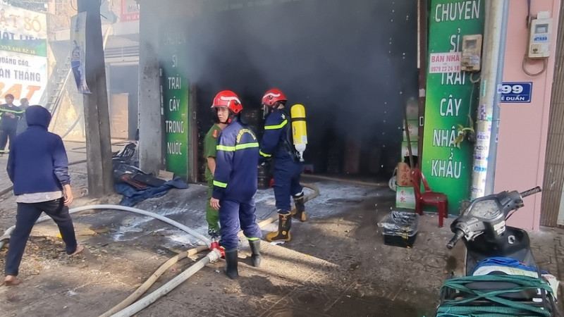 Gia Lai: Xảy ra vụ hỏa hoạn tại một cửa hàng thực phẩm ở TP. Pleiku