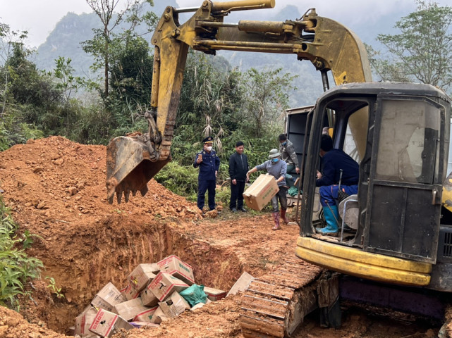 Lạng Sơn: Phát hiện xe ô tô vận chuyển 17.520 quả trứng vịt không rõ nguồn gốc xuất xứ