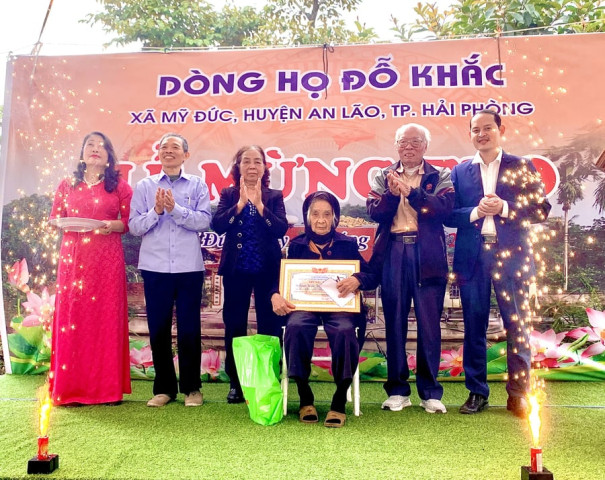 Hải Phòng: Dòng họ Đỗ Khắc xã Mỹ Đức, huyện An Lão tổ chức lễ mừng thọ cho các bậc cao niên