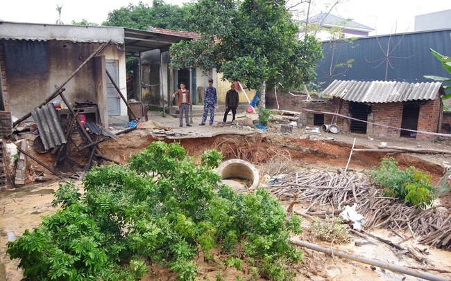 Quảng Ninh: Khắc phục sụt lún nhà dân