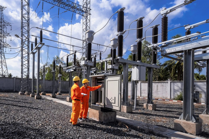 Đảm bảo cung ứng điện, cung cấp than, khí cho sản xuất điện trong thời gian tới