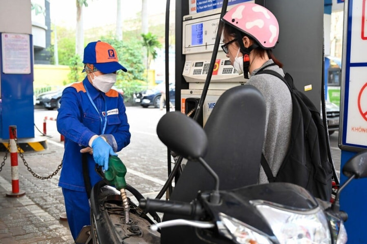 Xăng E5 RON 92 và RON 95 đồng loạt tăng mạnh từ 15h chiều nay ngày 15/2/2024