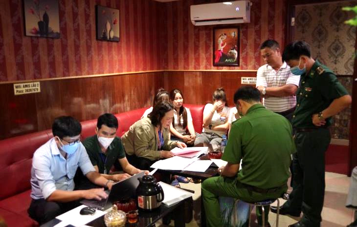 Hà Nội tổ chức kiểm tra việc thực hiện pháp luật về phòng, chống mại dâm và phòng, chống tệ nạn xã hội tại cơ sở kinh doanh dịch vụ