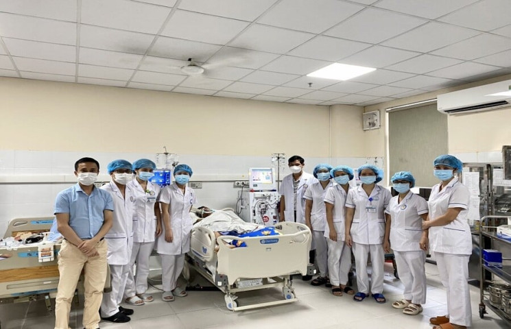 Hòa Bình: Điều trị thành công cho bệnh nhân 36 tuổi bị liệt tứ chi, liệt cơ hô hấp