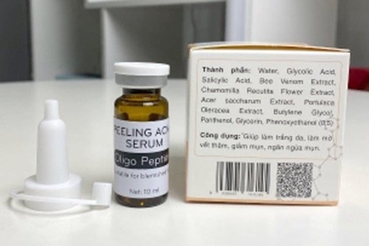 Hà Nội: Đình chỉ lưu hành, thu hồi sản phẩm E-Cosmetic Face wash gel và Peeling acne serum