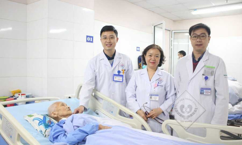 Thái Nguyên: Cứu sống cụ ông 101 tuổi bị nhồi máu cơ tim cấp do tắc nghẽn động mạch vành
