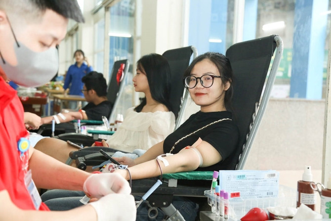 Hà Nội đẩy mạnh tuyên truyền, vận động hiến máu tình nguyện tới cán bộ, công viên chức và người lao động trong ngành y tế