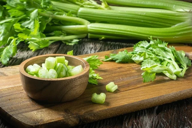 10 lợi ích của cần tây