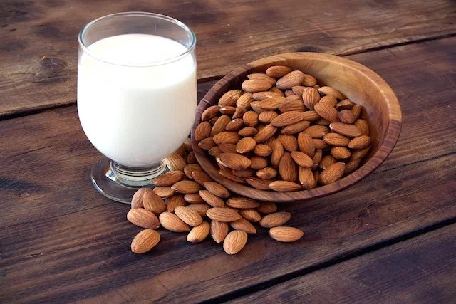 Công dụng của sữa hạnh nhân