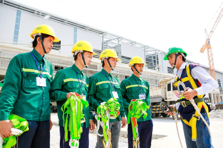 Hà Nội tăng cường đảm bảo an toàn, vệ sinh lao động tại nơi làm việc và trong chuỗi cung ứng