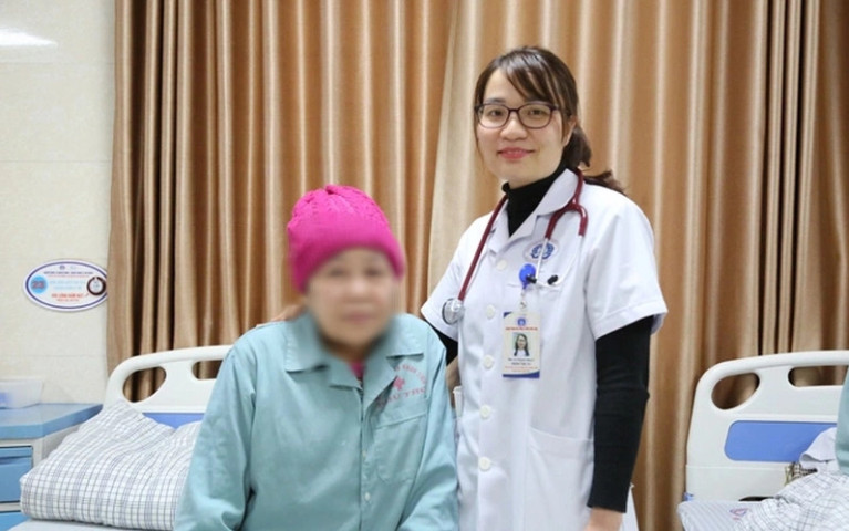 Phú Thọ: Điều trị cho nữ bệnh nhân 60 tuổi mắc ung thư vú giai đoạn muộn
