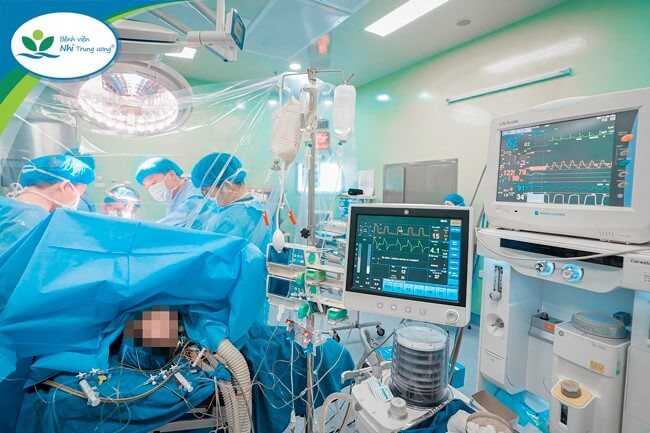 Ghép thận thành công cho bé gái 9 tuổi mắc suy thận mạn giai đoạn cuối