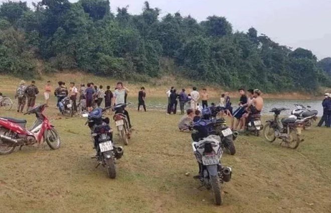 Thanh Hóa: Nam sinh lớp 12 tử vong thương tâm khi đang chèo thuyền trên hồ sông Mực