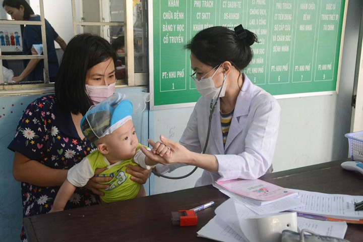 Tiếp tục củng cố, hoàn thiện, nâng cao chất lượng hoạt động của y tế cơ sở trong tình hình mới