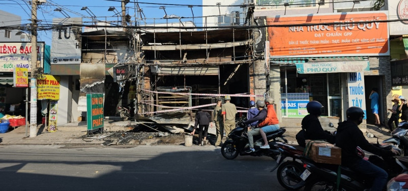 TP. Hồ Chí Minh: 6 người kịp thời thoát nạn trong vụ cháy tiệm bánh