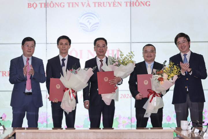 Điều động và bổ nhiệm ông Nguyễn Văn Hiếu, Phó Cục trưởng Cục Báo chí giữ chức Tổng Biên tập Tạp chí Thông tin và Truyền thông