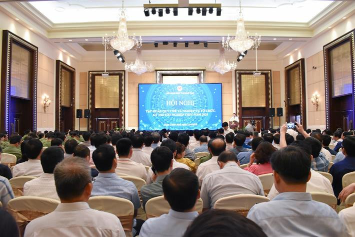 Hội nghị tập huấn Quy chế và nghiệp vụ tổ chức thi tốt nghiệp THPT năm 2024