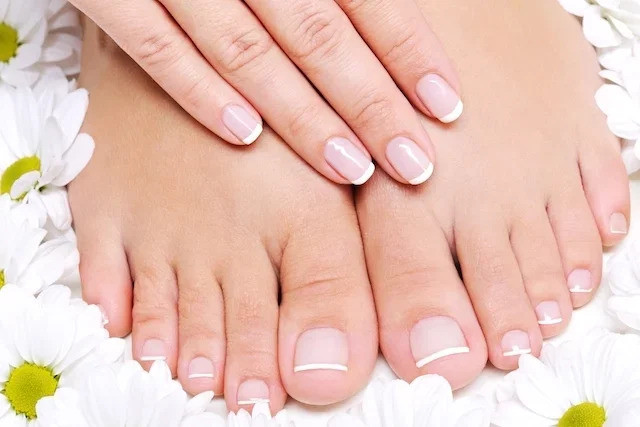 8 mẹo giúp móng tay mọc nhanh hơn
