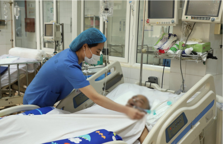 Hải Dương: Bệnh viện Đa khoa tỉnh cấp cứu, điều trị 35 bệnh nhân ngộ độc rượu, nghiện rượu trong quý I
